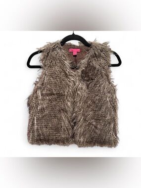 t/o Faux Fur Kids Vest in Taupe